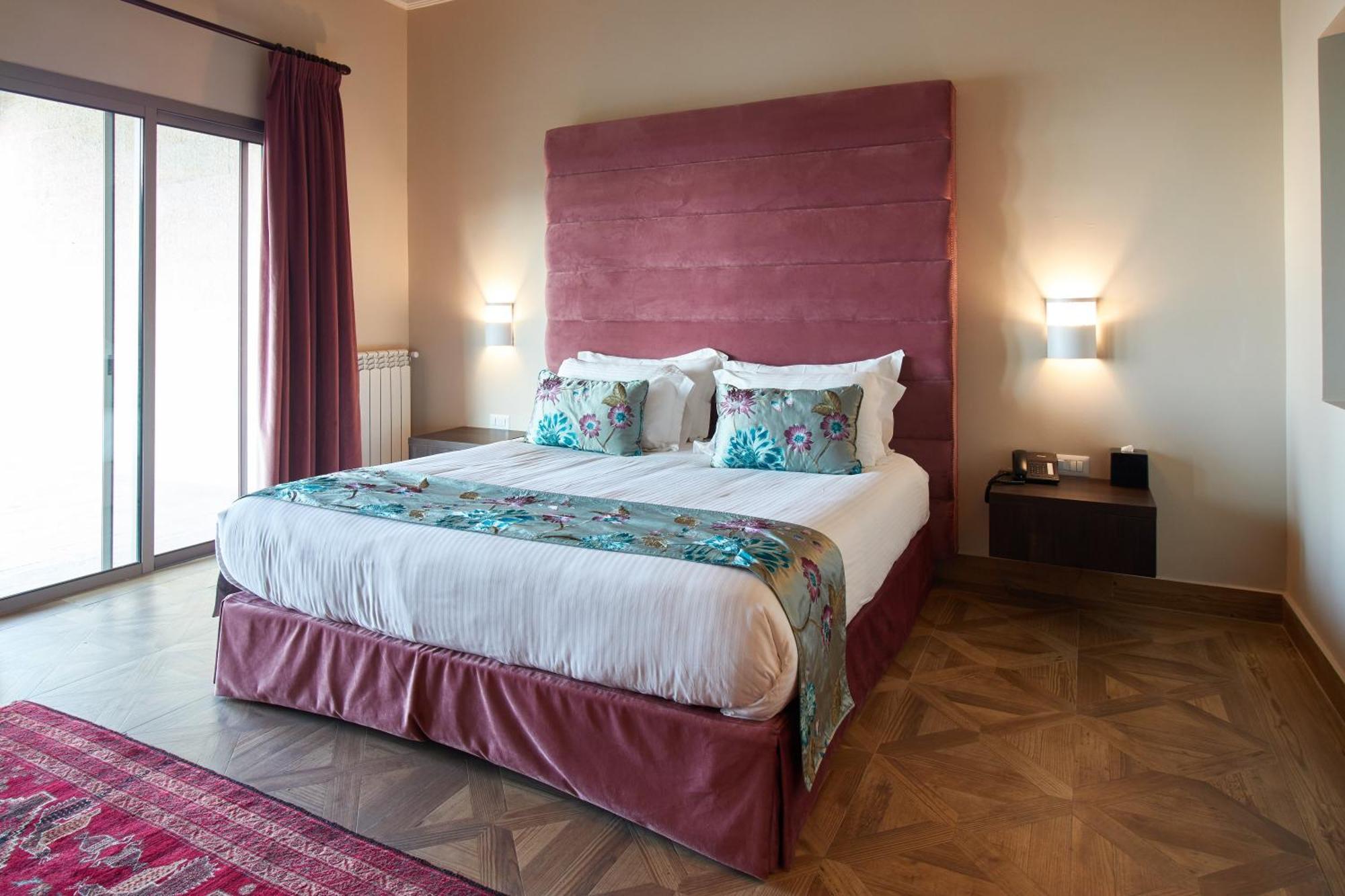 Cherry Blossom Boutique Hotel Bhamdoun Exterior photo