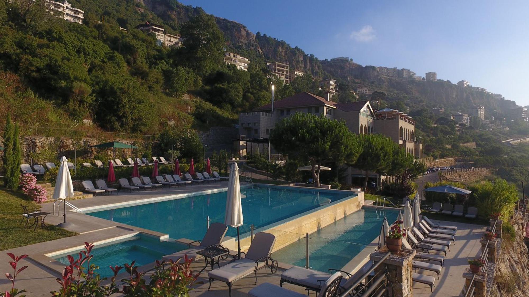 Cherry Blossom Boutique Hotel Bhamdoun Exterior photo