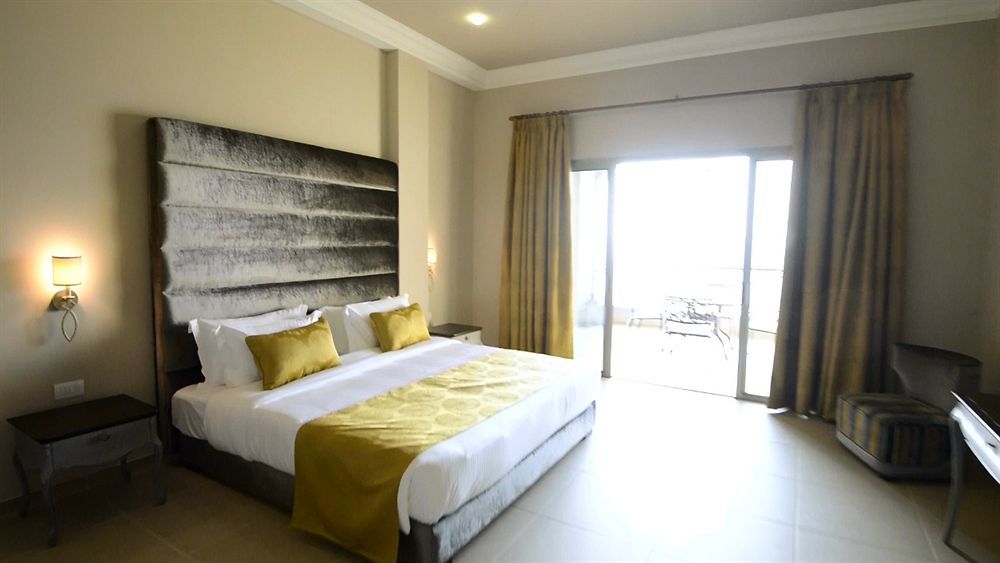 Cherry Blossom Boutique Hotel Bhamdoun Exterior photo